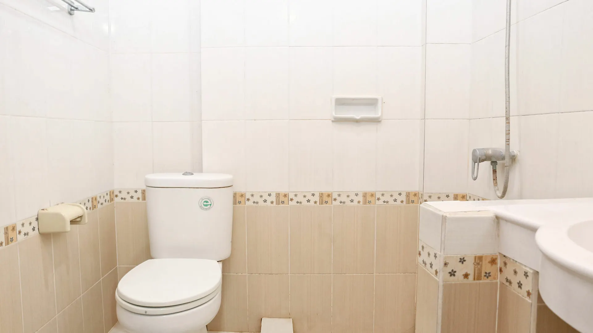 Guest house Reddoorz Near Tanjung Benoa Beach Nusa Dua